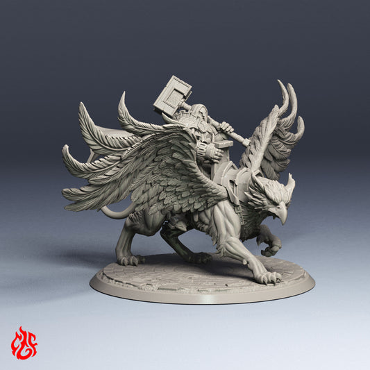 Grand Maître Obéron, monté sur le Griffon Royal