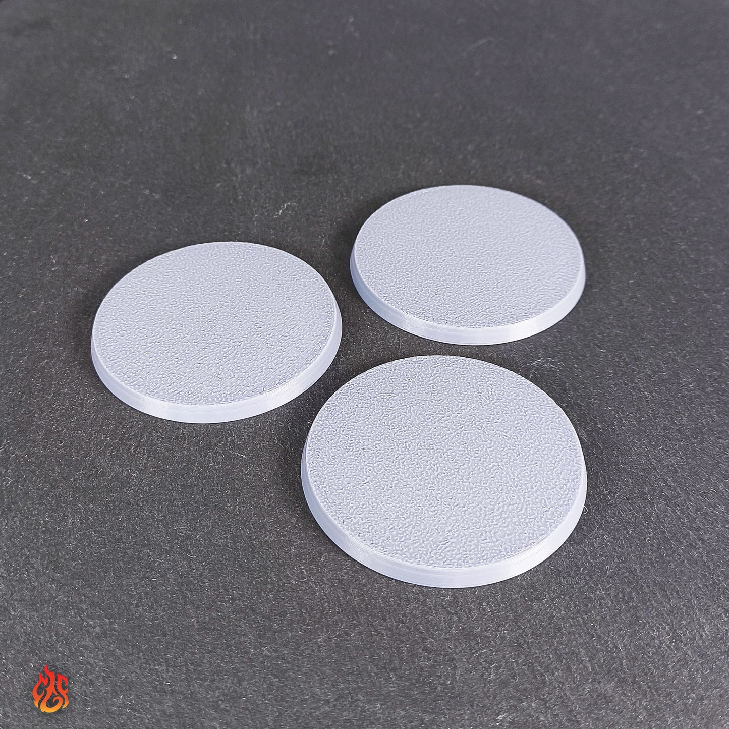 10 bases en blanco de 28,5 mm